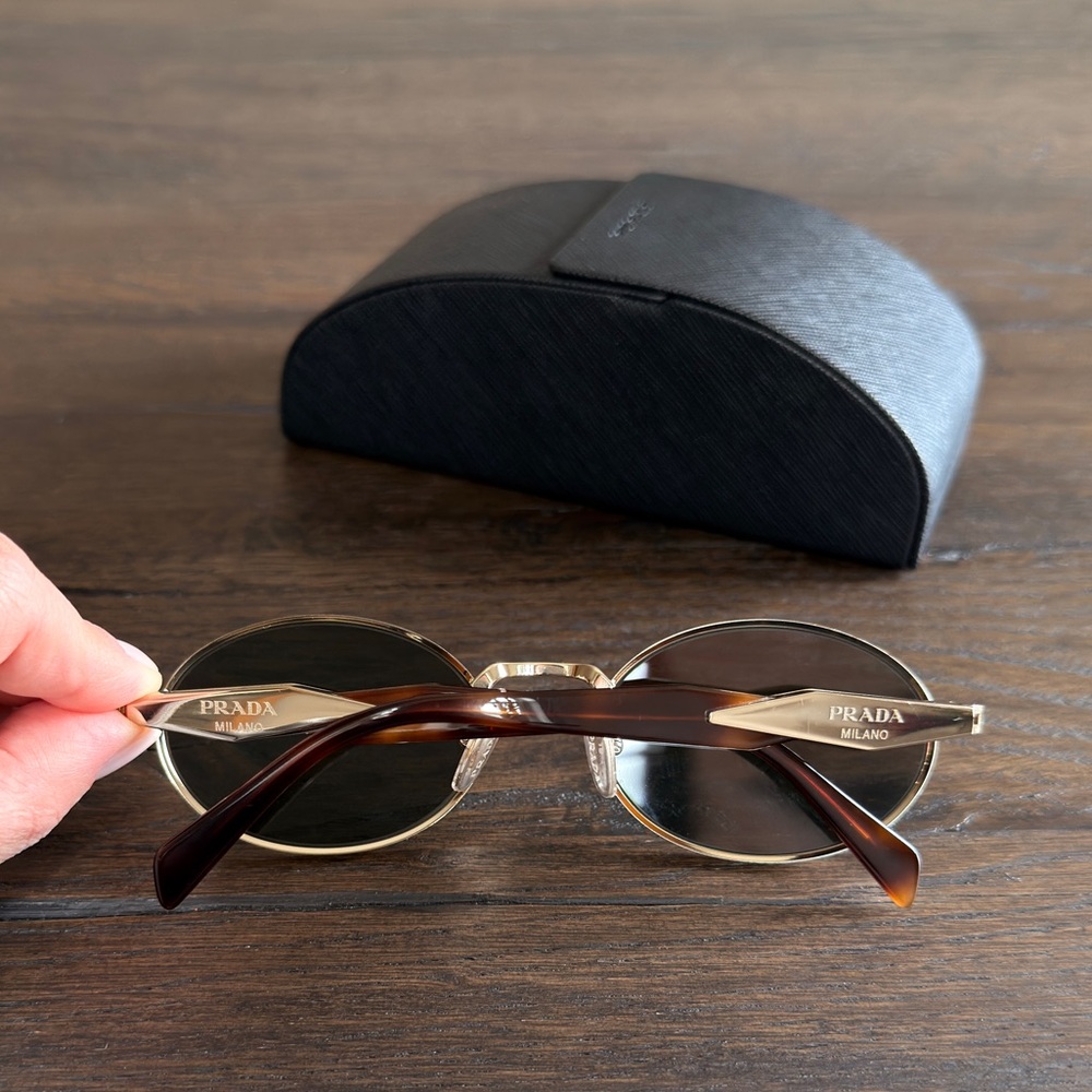 Prada 65ZS Sunglasses with Gold Frame and Green Lenses - Picture 13 of 14